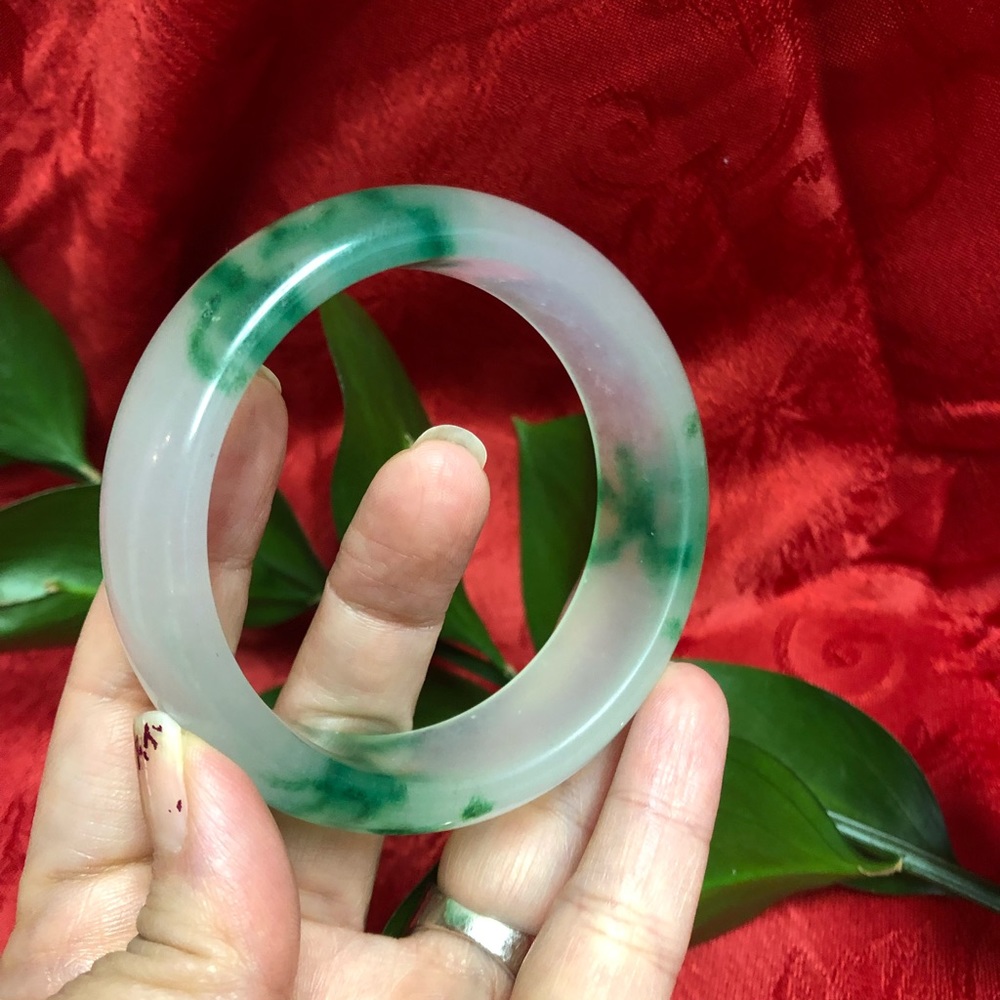 Jade - Picture 3 of 3